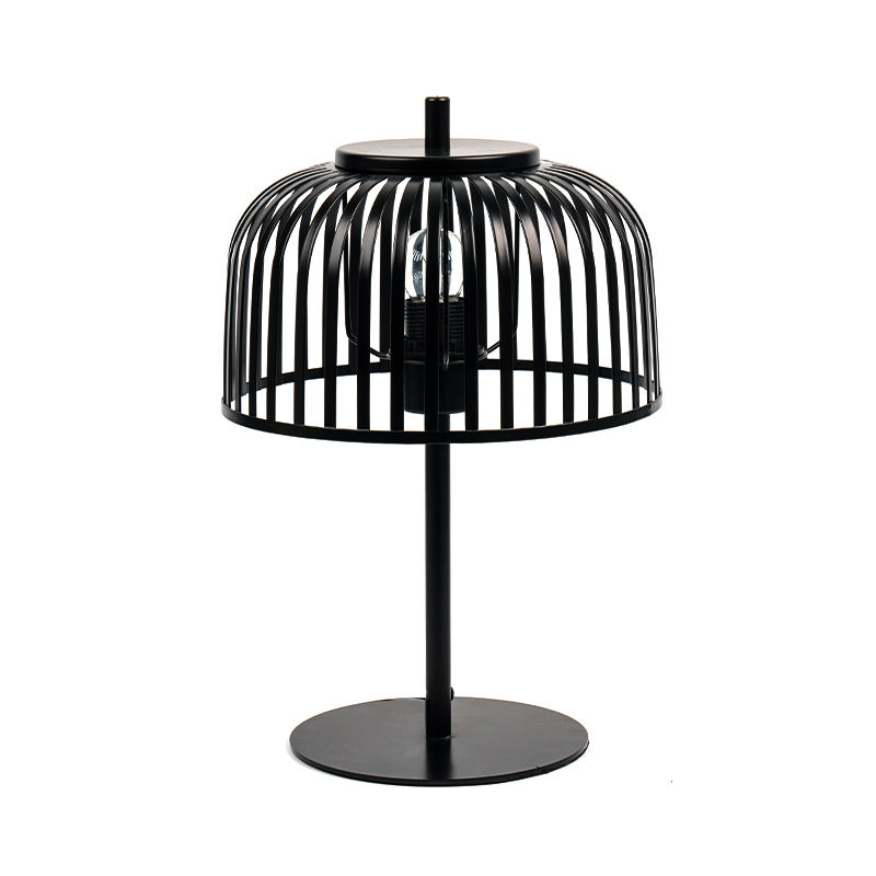 Nordijska željezna ukrasna stolna svjetiljka