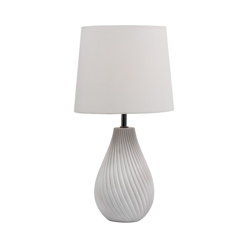 Jednostavna kućna spavaća soba noćna lampica