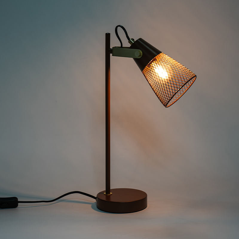 Hotelska spavaća soba Metalna šuplja željezna stolna svjetiljka